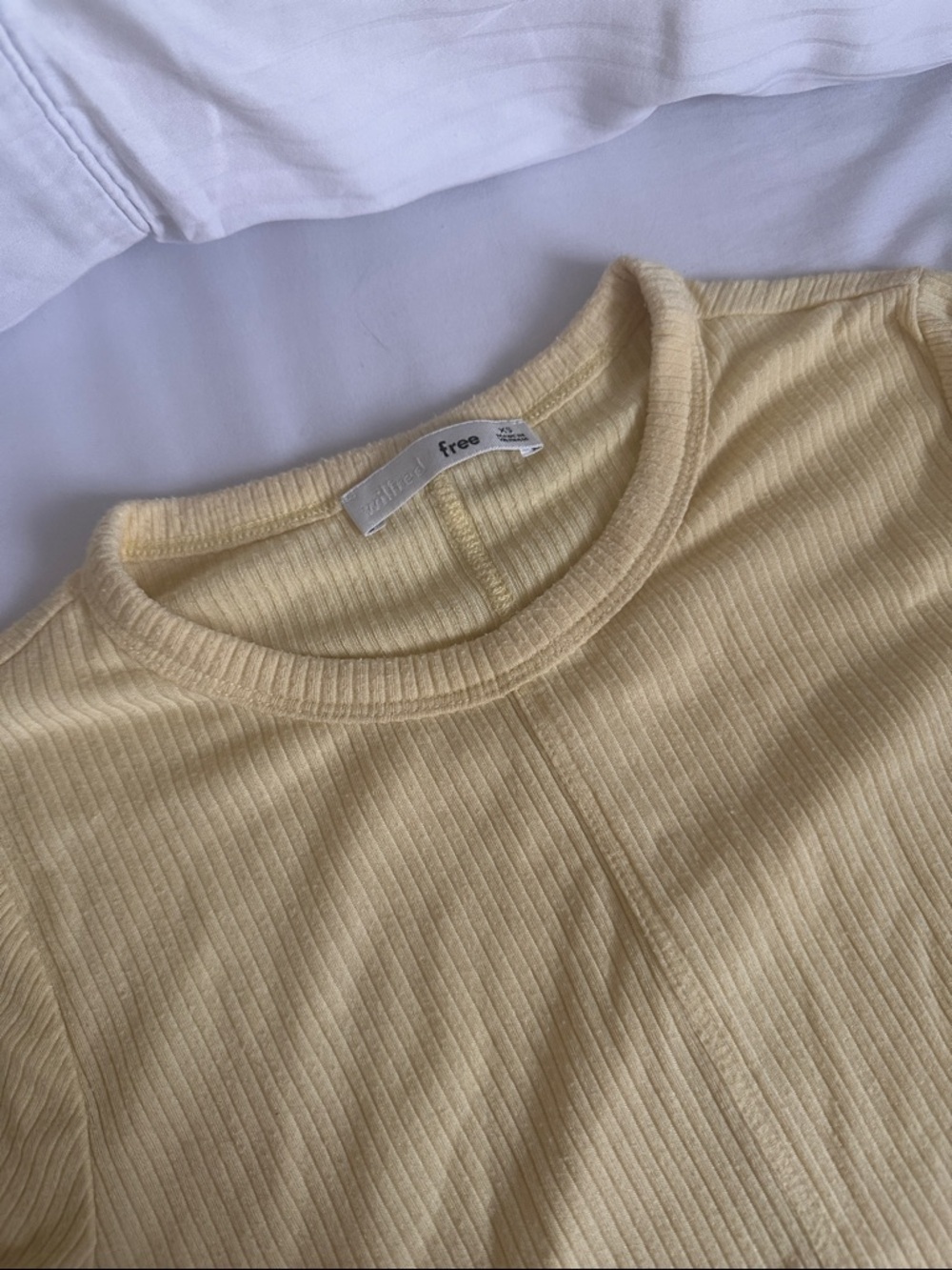 Wilfred Ribbed Crewneck Tee in Soft Yellow - Picture 2 of 3